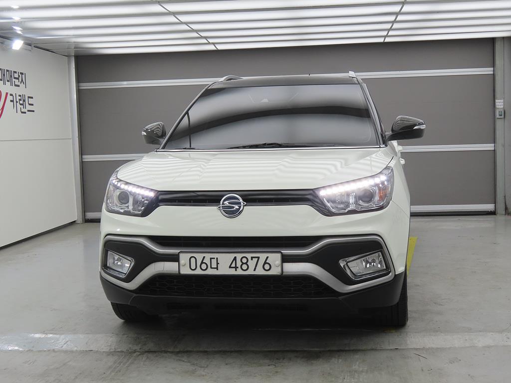Ssangyong Tivoli - Vista 2