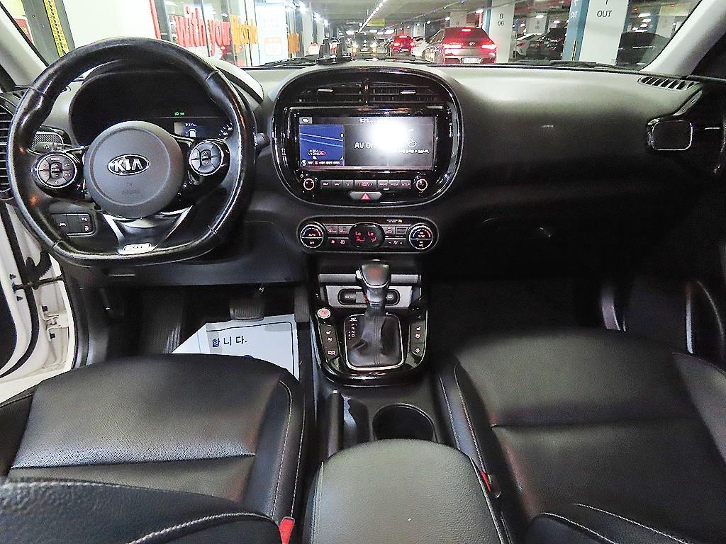 KIA Soul - Vista 10