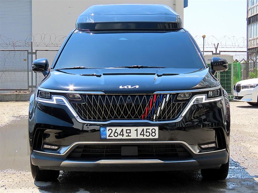 KIA Carnival 2023 Negro - Importación desde Corea - HF Imports Iquique - Foto 1