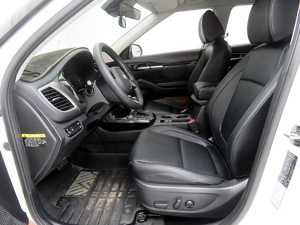 KIA Seltos - Vista 7
