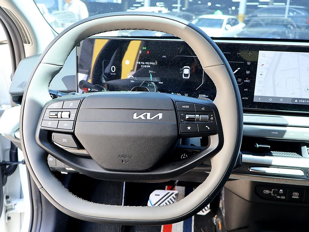 KIA EV4 2026 Blanco - Importación desde Corea - HF Imports Iquique - Foto 8