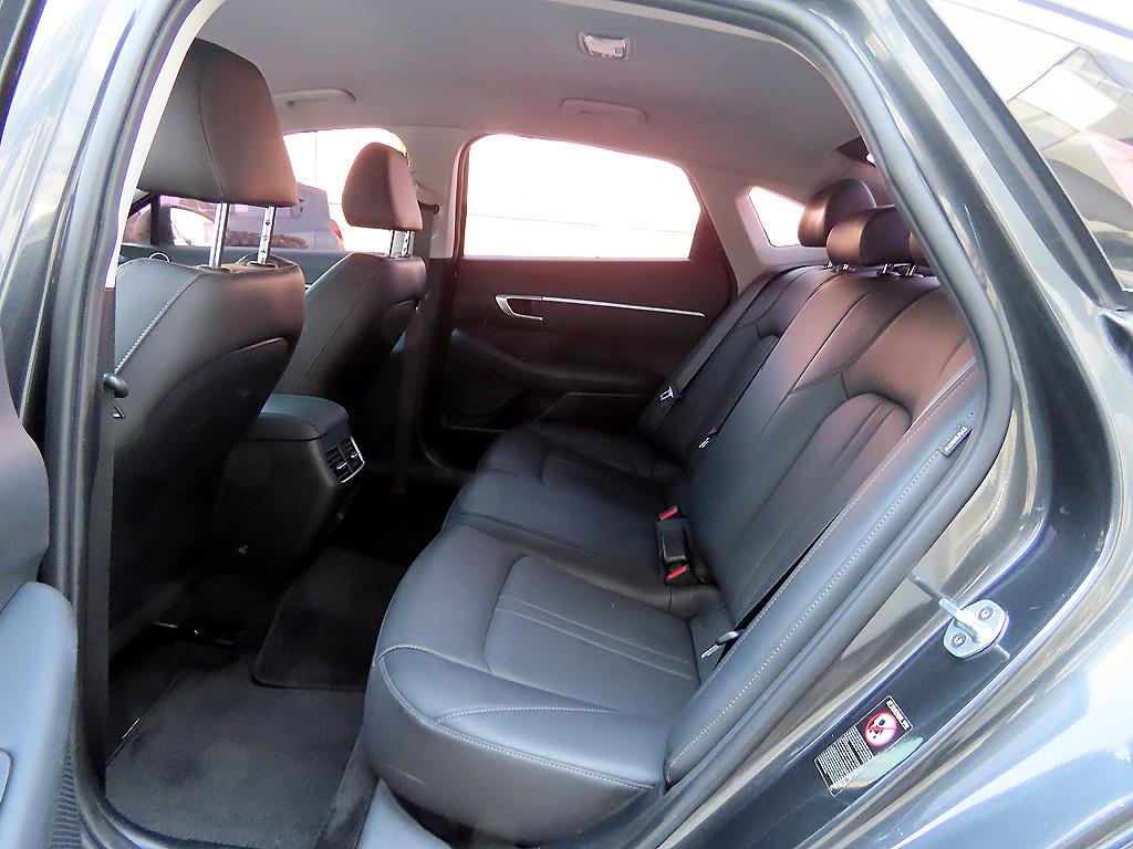 HYUNDAI Sonata - Vista 6