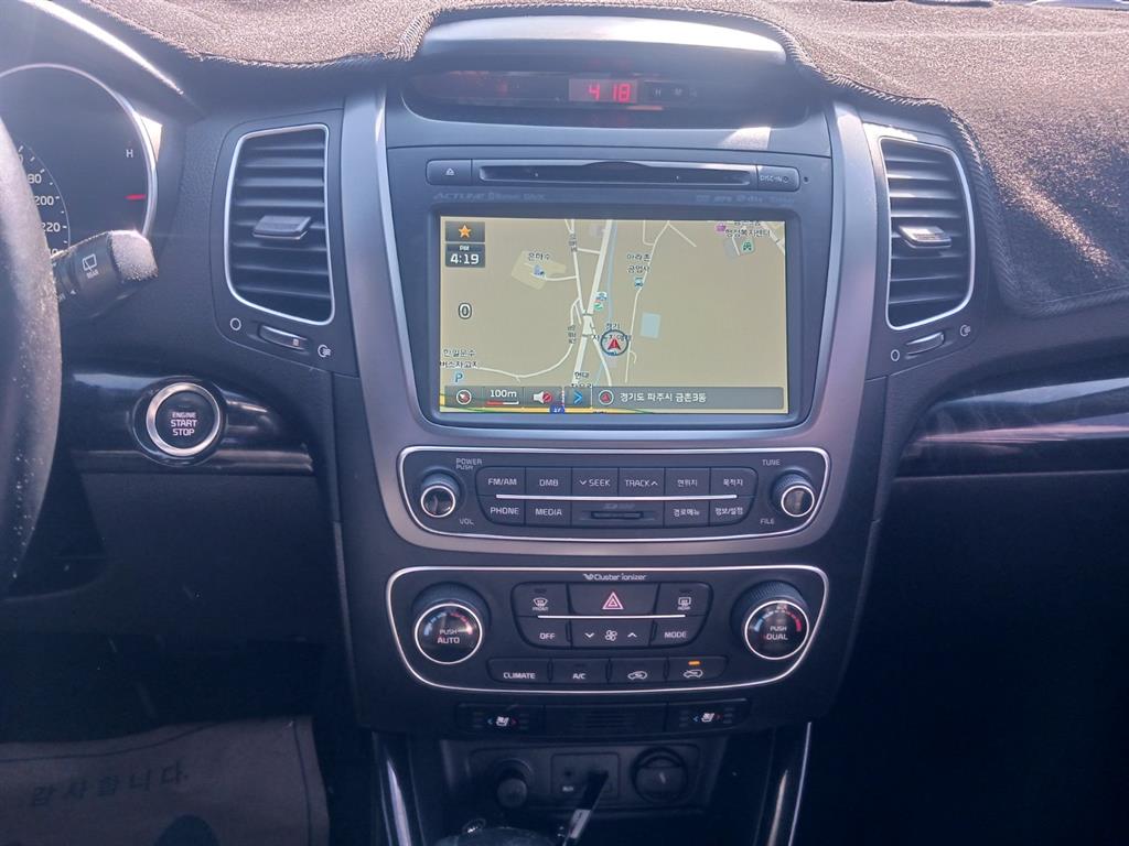 KIA Sorento - Vista 12