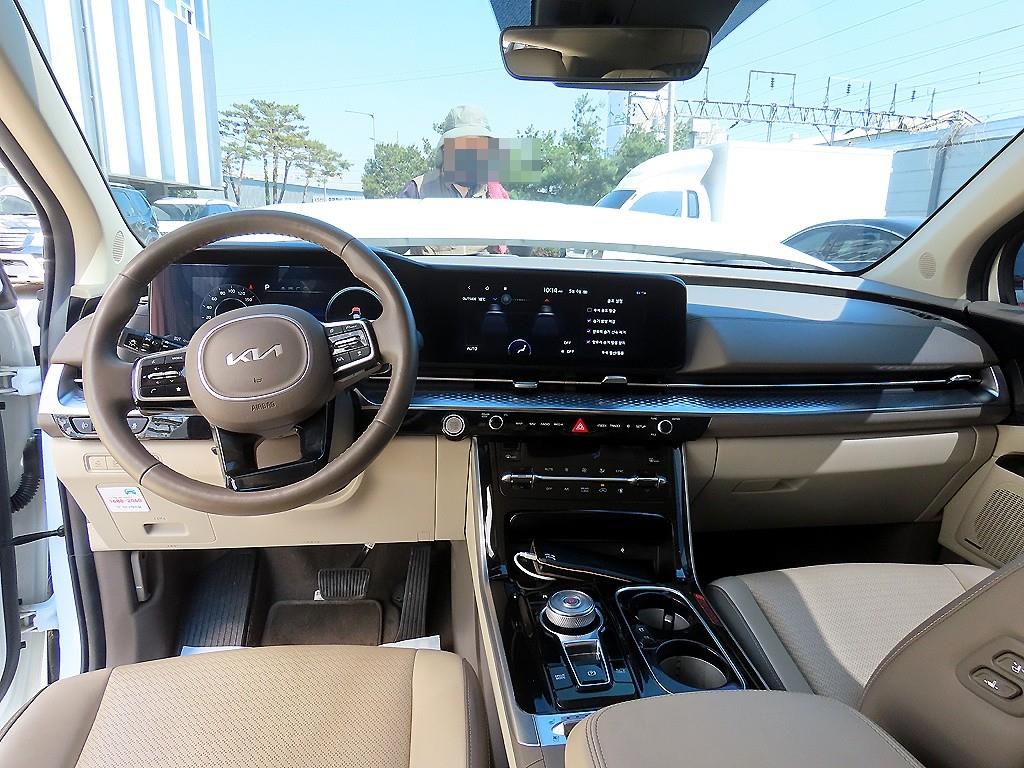 KIA Carnival - Vista 7
