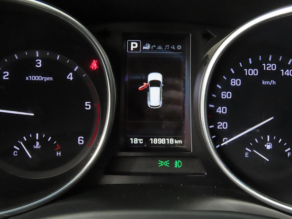 HYUNDAI Maxcruz - Vista 8