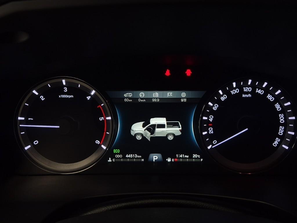 Ssangyong Rexton - Vista 6