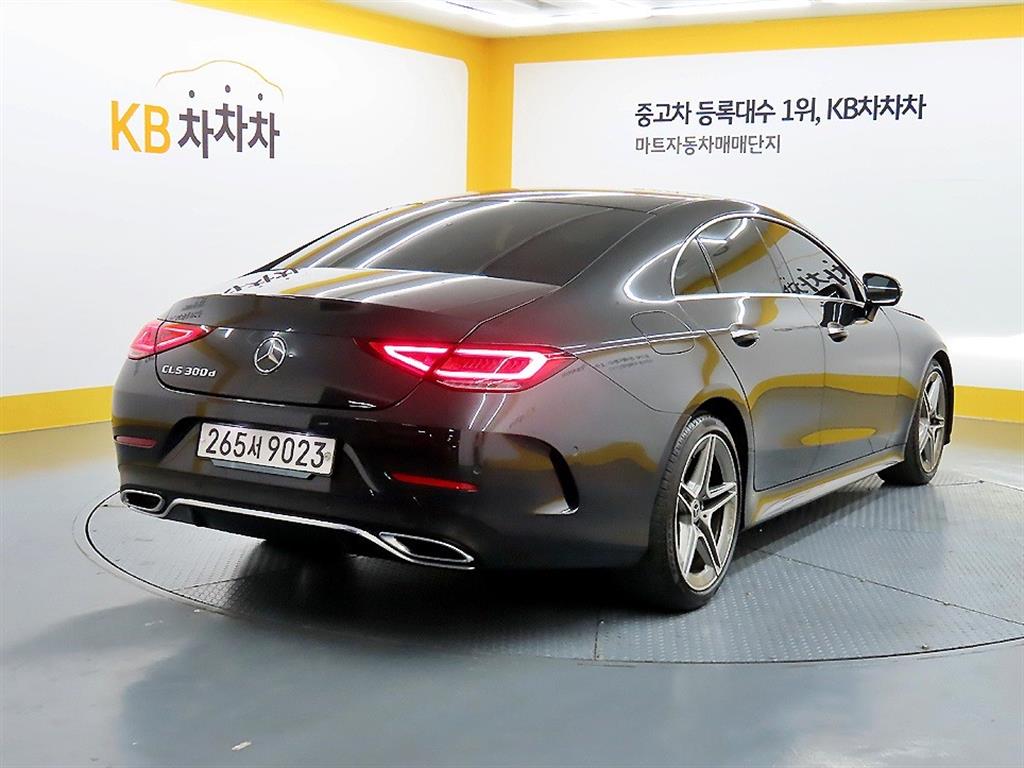 Mercedes Benz CLS Class - Vista 4