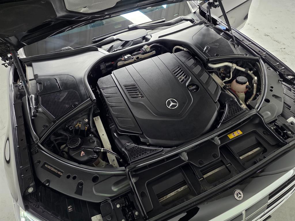 Mercedes Benz S Class - Vista 9