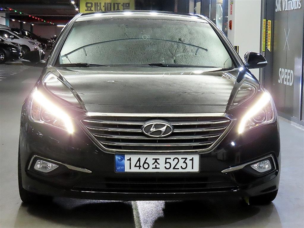 HYUNDAI Sonata - Vista 2