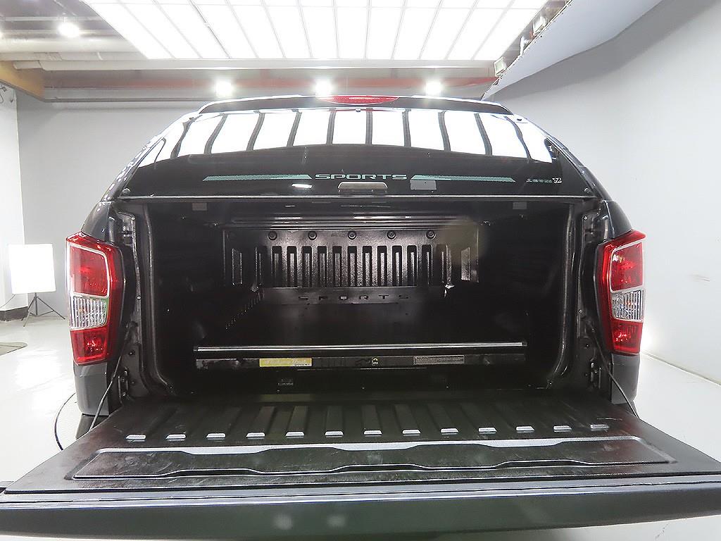 Ssangyong Rexton 2019 Gris - Importación desde Corea - HF Imports Iquique - Foto 9