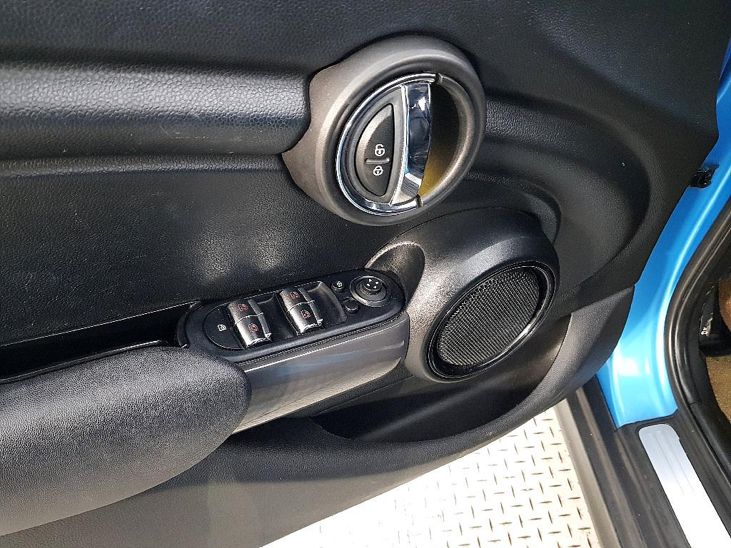 Mini Cooper - Vista 11