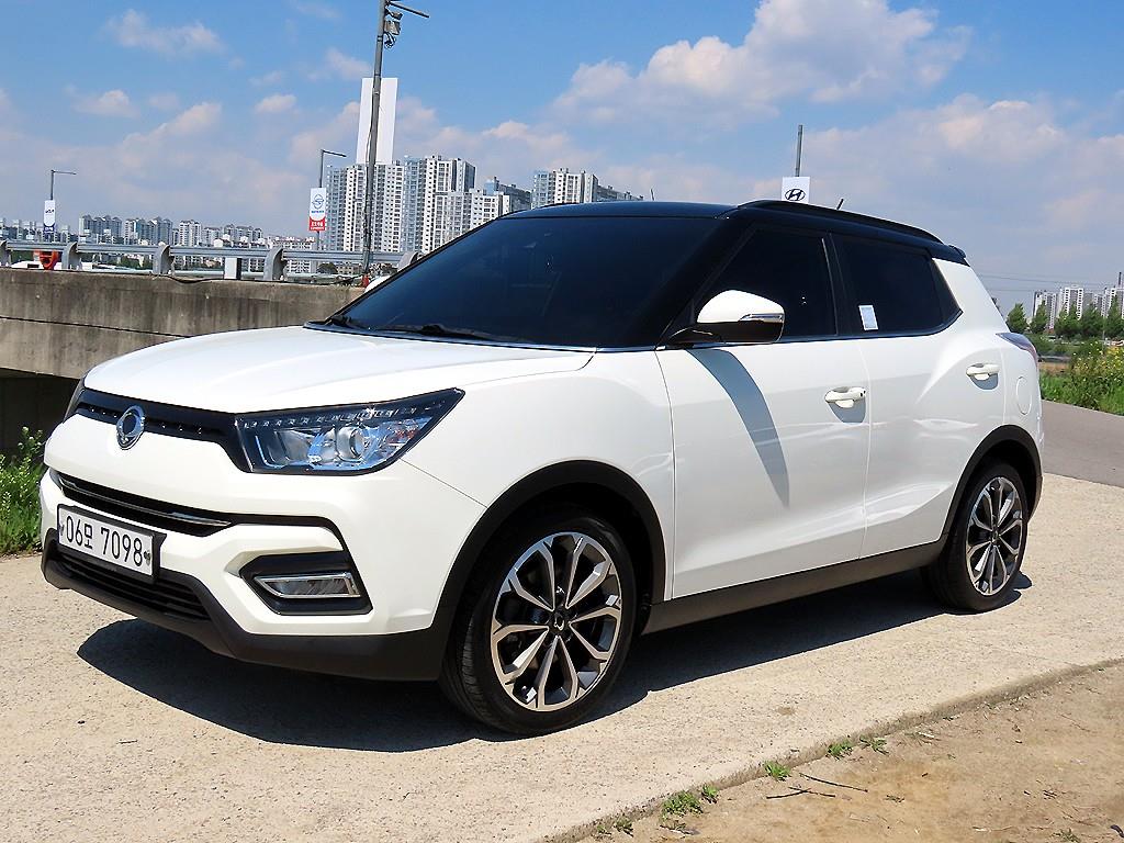 Ssangyong Tivoli - Vista 2