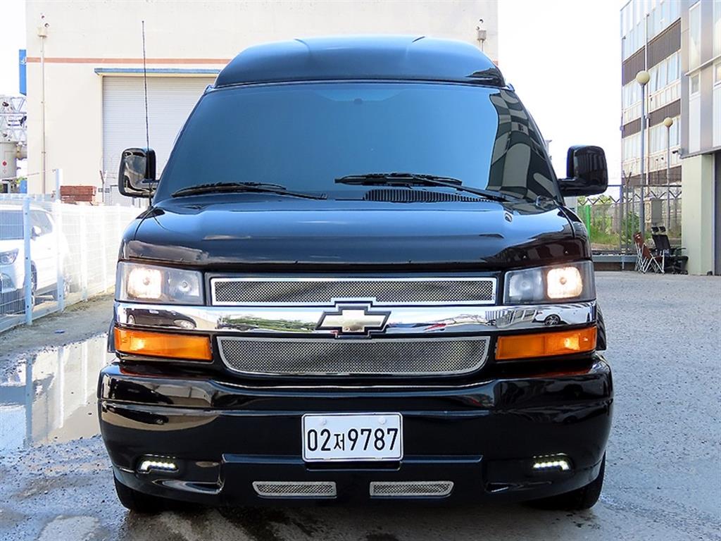 Chevrolet Express van 2018 Negro - Importación desde Corea - HF Imports Iquique - Foto 1