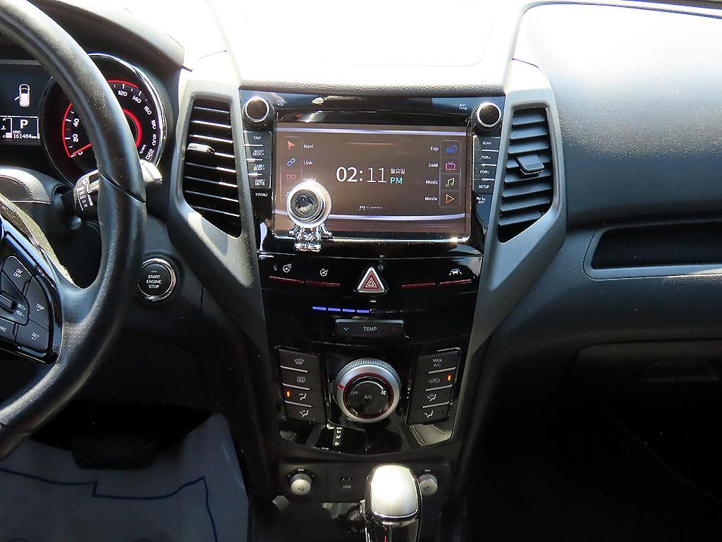 Ssangyong Tivoli - Vista 10