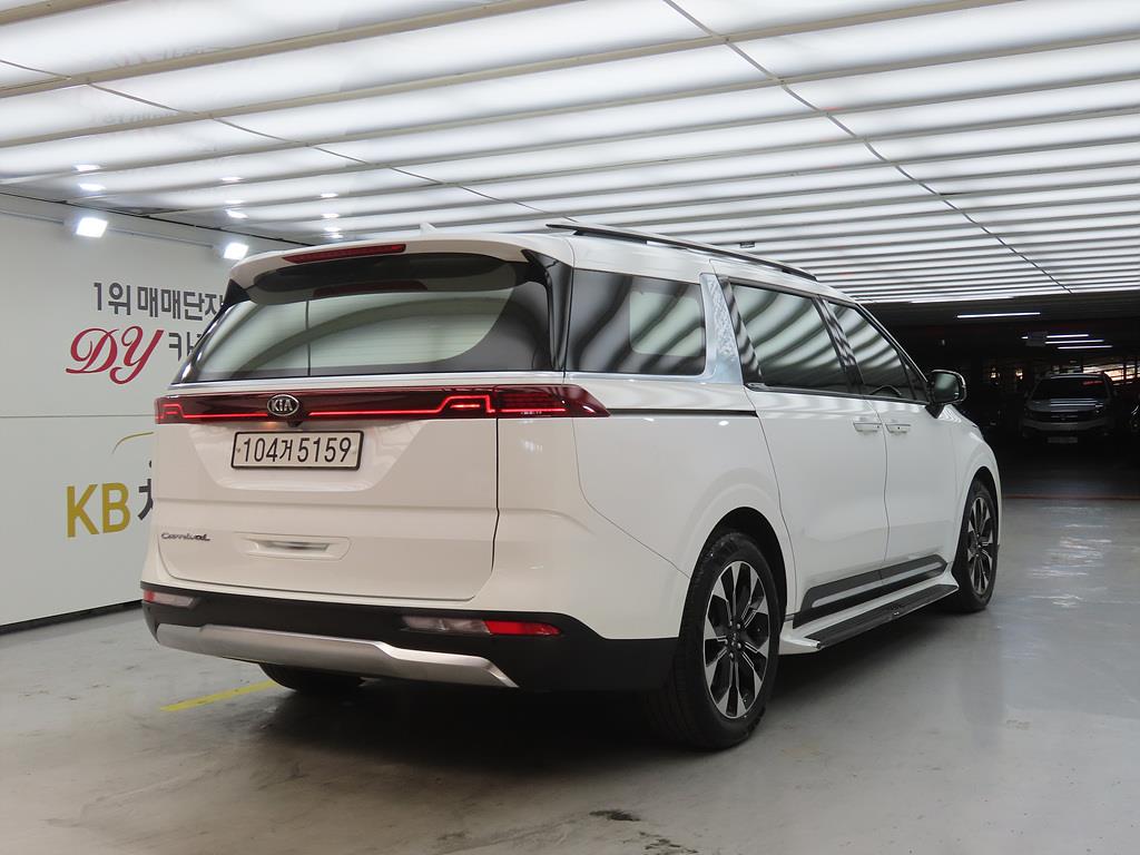 KIA Carnival - Vista 4