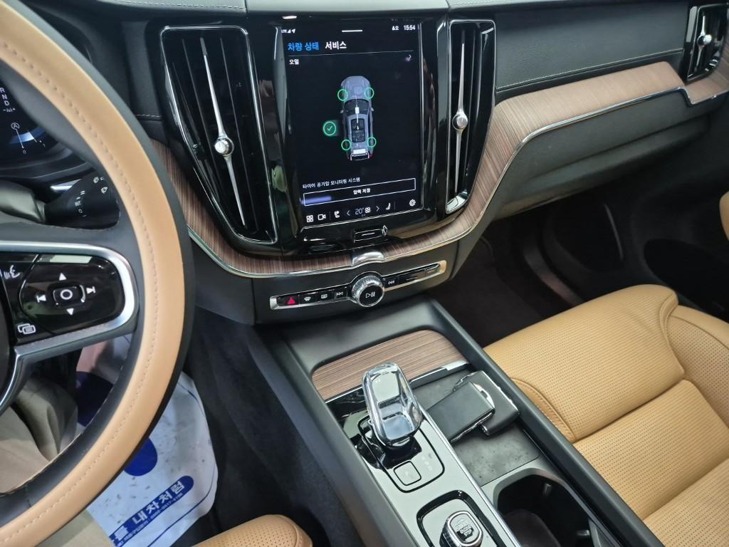 Volvo XC60 - Vista 10