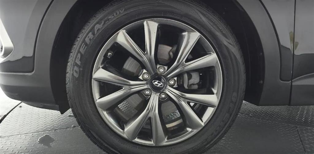 HYUNDAI Santa Fe - Vista 5