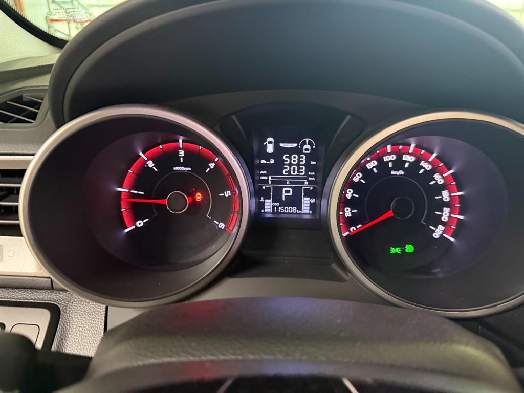 Ssangyong Tivoli - Vista 9