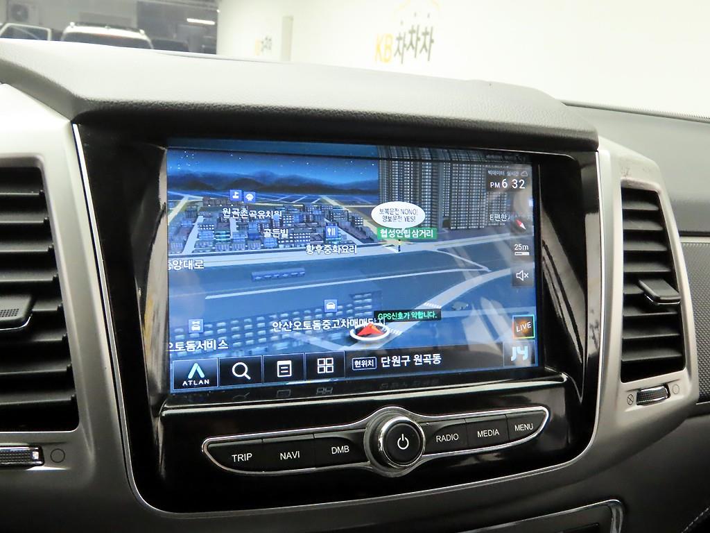 Ssangyong Rexton - Vista 8
