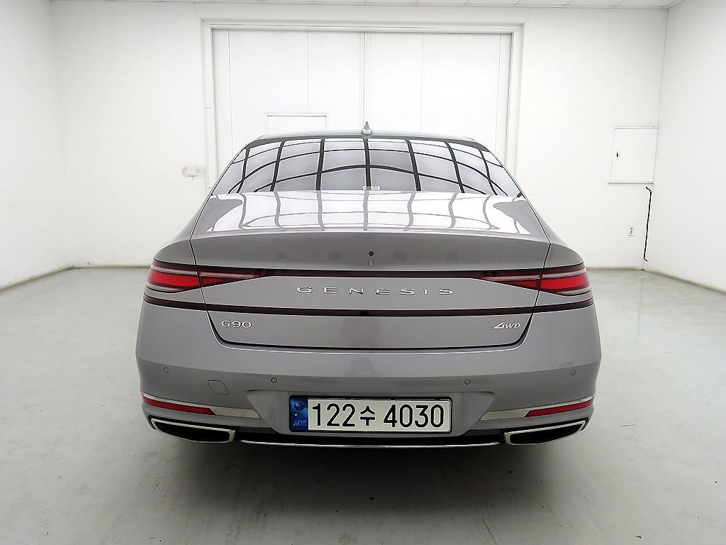 Genesis G90 - Vista 3