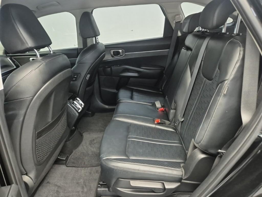 KIA Sorento - Vista 12