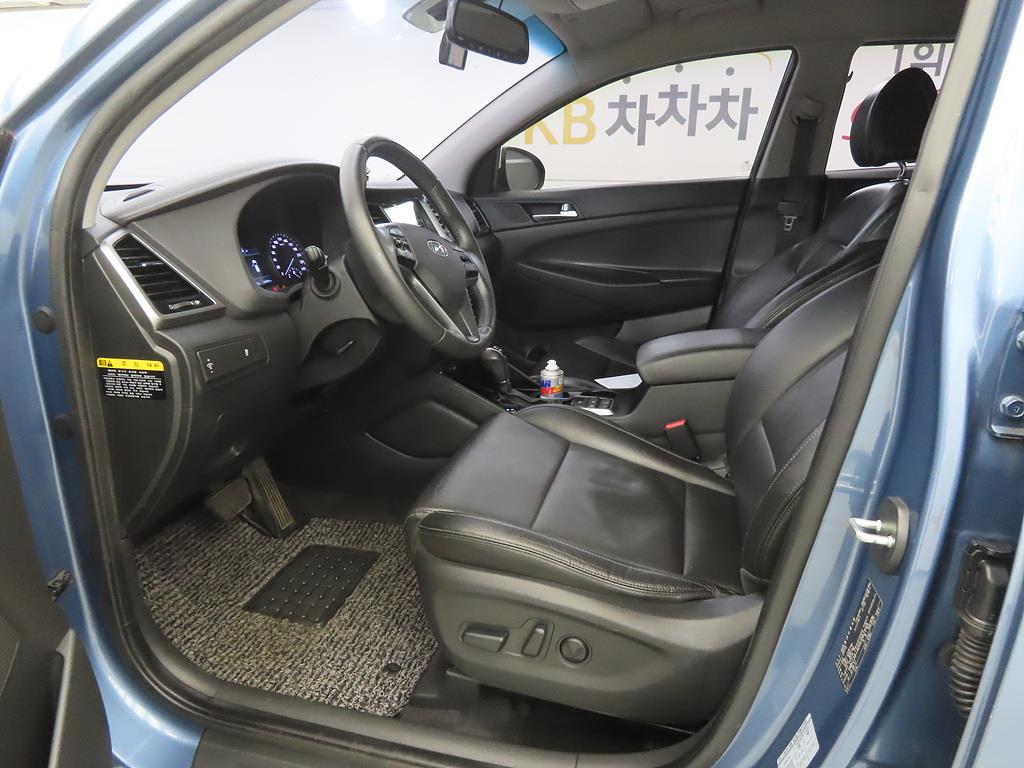 HYUNDAI Tucson - Vista 5