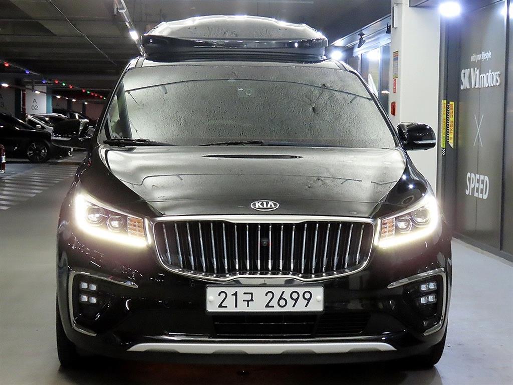 KIA Carnival - Vista 2