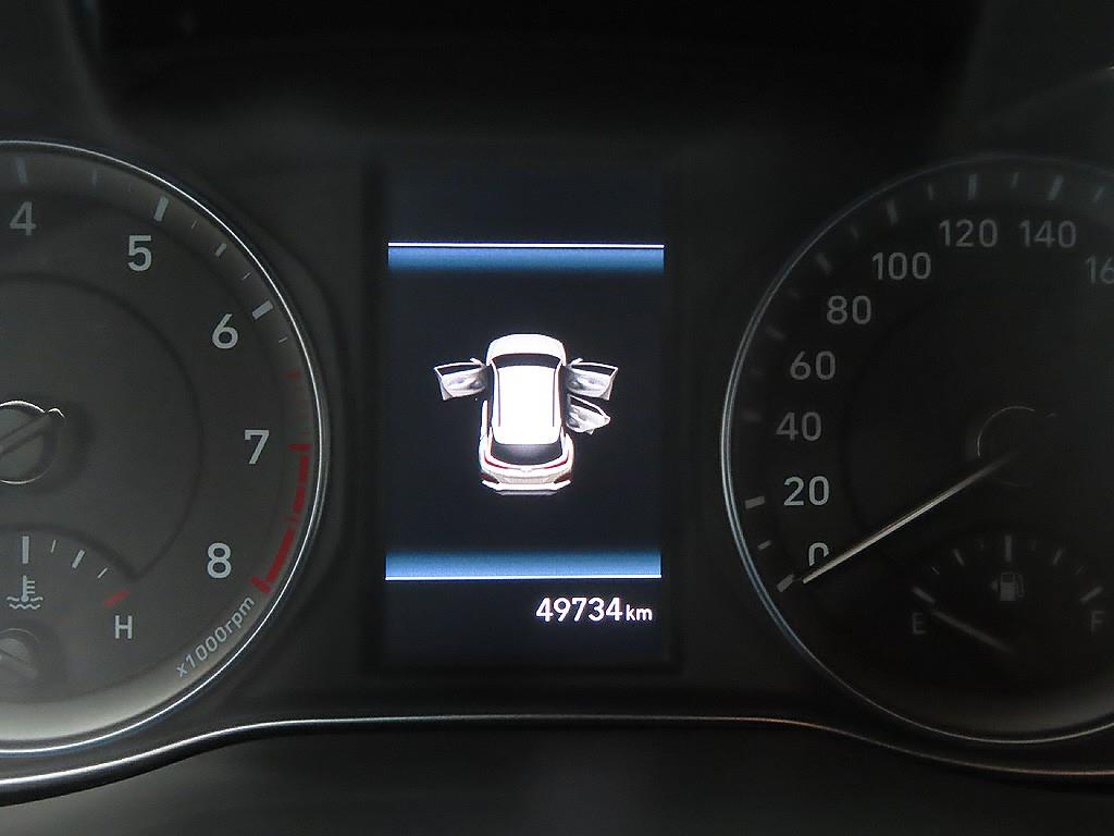 HYUNDAI Kona - Vista 11