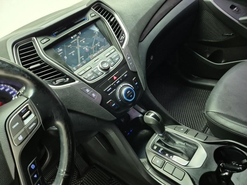 HYUNDAI Santa Fe - Vista 10