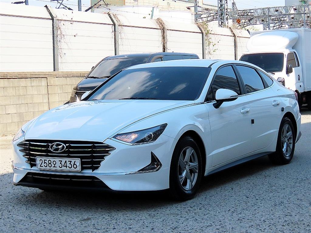 HYUNDAI Sonata - Vista 2