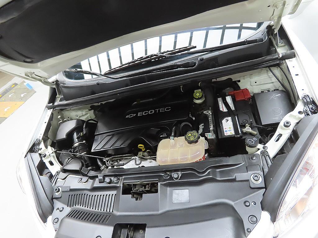 Chevrolet Trax 2016 Blanco - Importación desde Corea - HF Imports Iquique - Foto 7