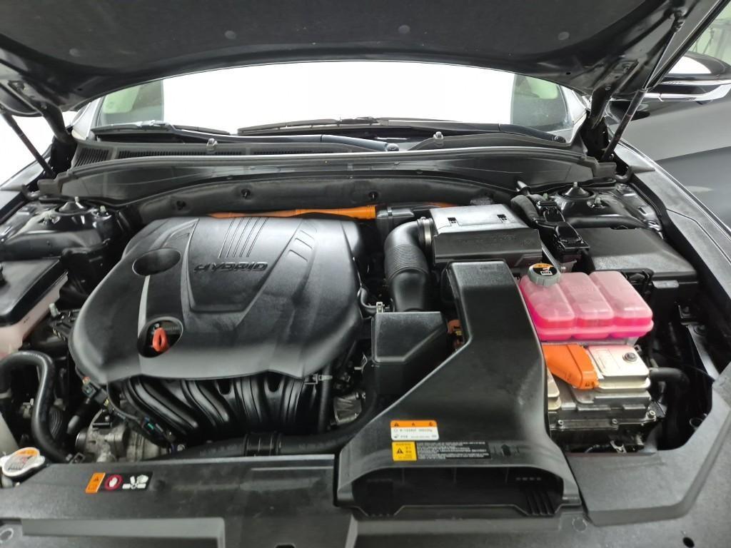 HYUNDAI Grandeur - Vista 5