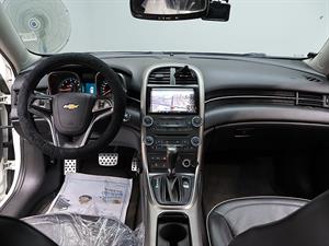 Chevrolet Malibu - Vista 10