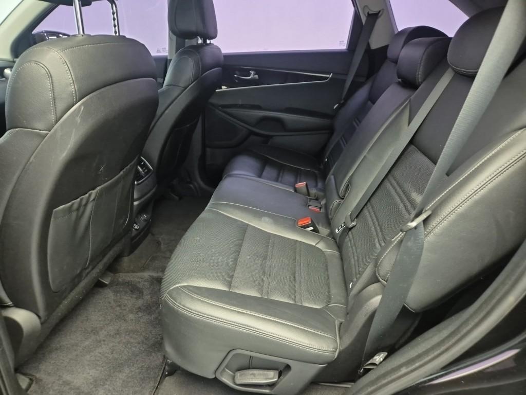 KIA Sorento - Vista 12