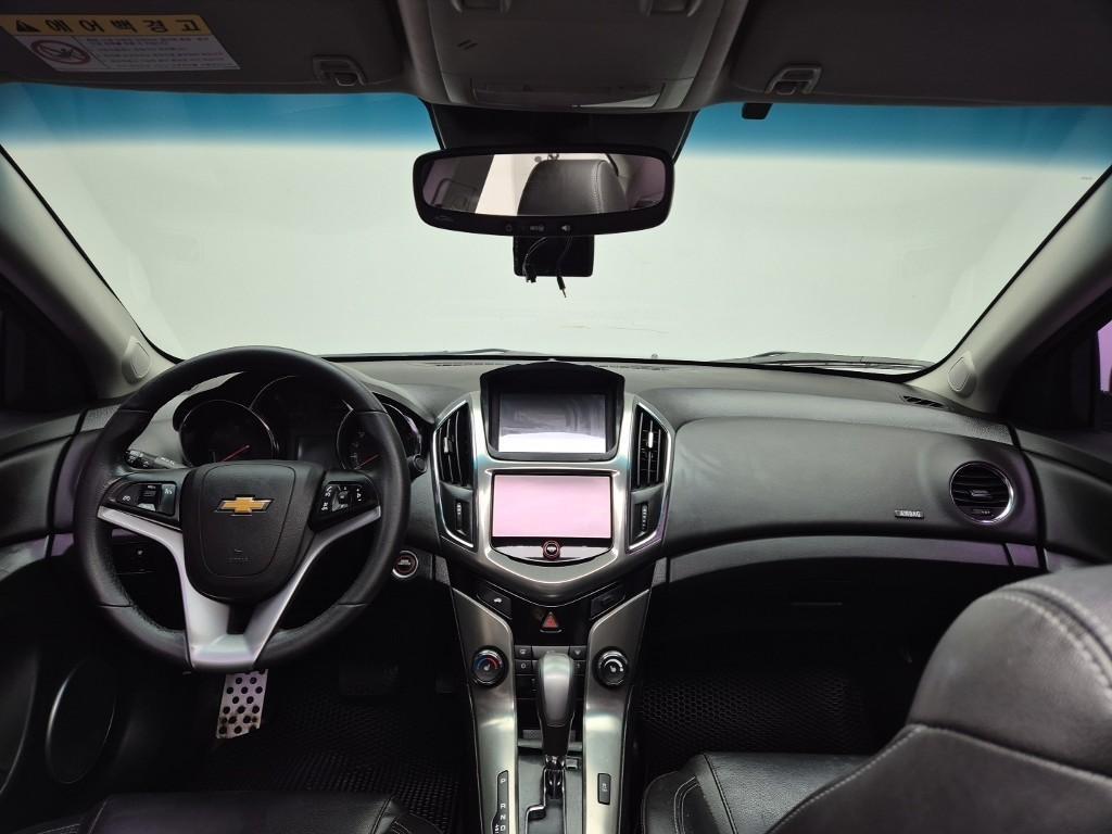 Chevrolet Cruise - Vista 7
