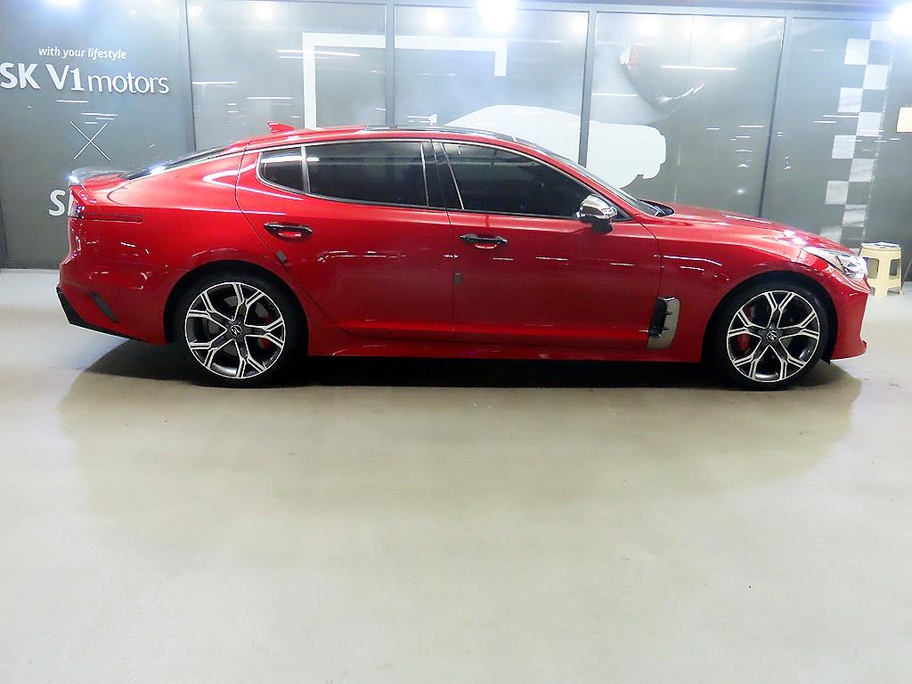 KIA Stinger - Vista 3