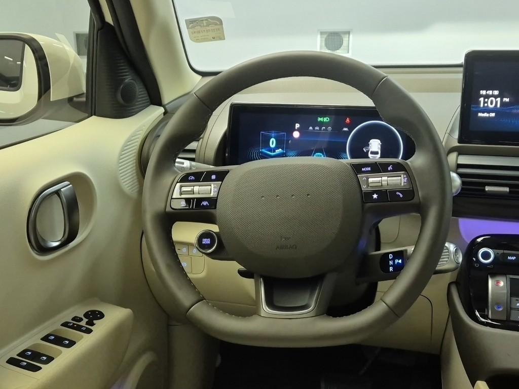 HYUNDAI Casper - Vista 8