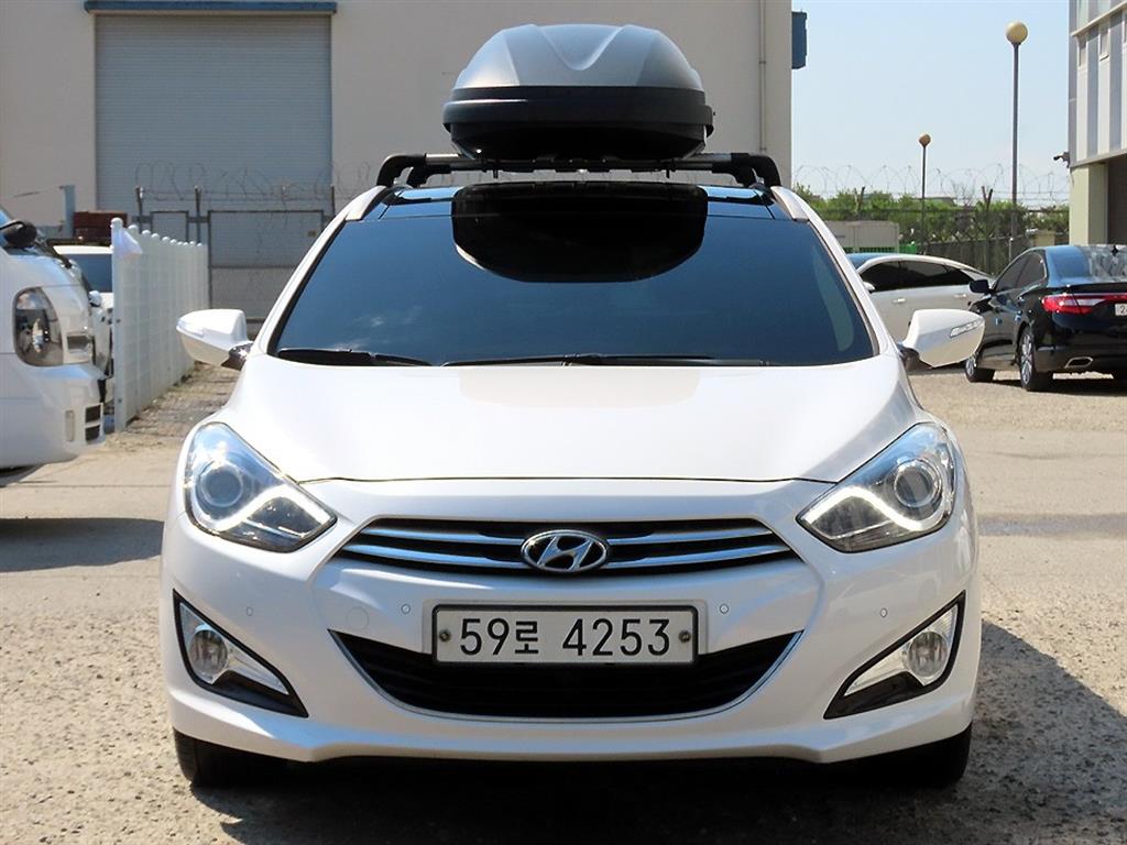 HYUNDAI i40 2015 Blanco - Importación desde Corea - HF Imports Iquique - Foto 1