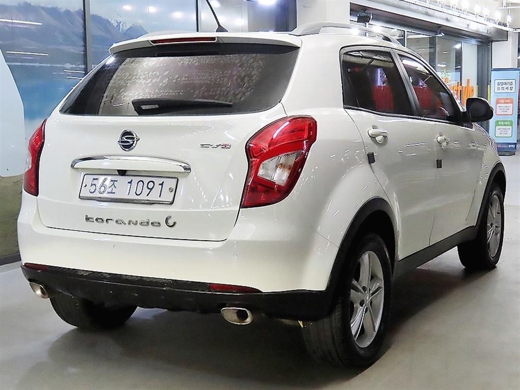 Ssangyong Korando - Vista 4
