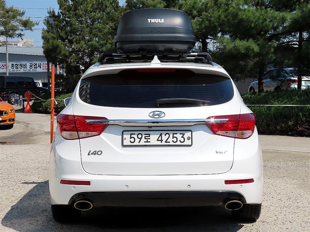 HYUNDAI i40 - Vista 4