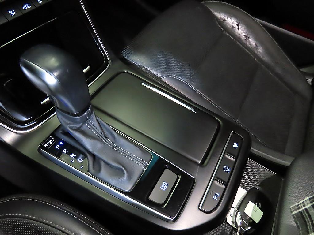 HYUNDAI Grandeur - Vista 12