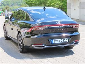 HYUNDAI Grandeur - Vista 8