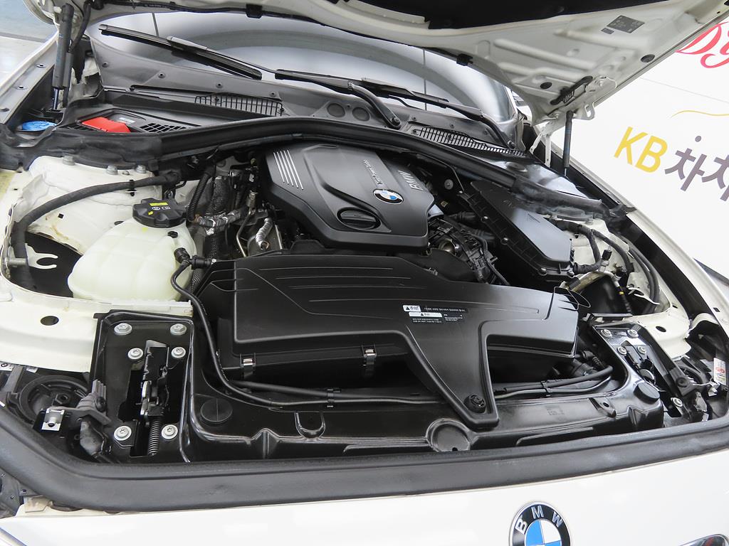 BMW 1 series 2019 Blanco - Importación desde Corea - HF Imports Iquique - Foto 19