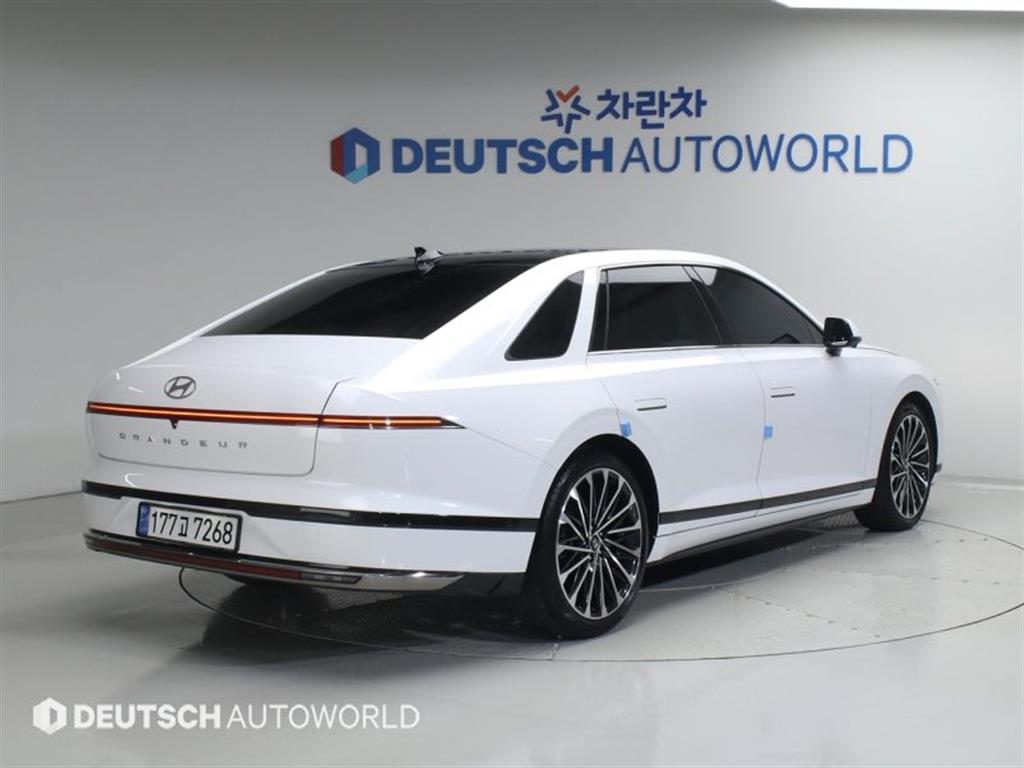 HYUNDAI Grandeur - Vista 2