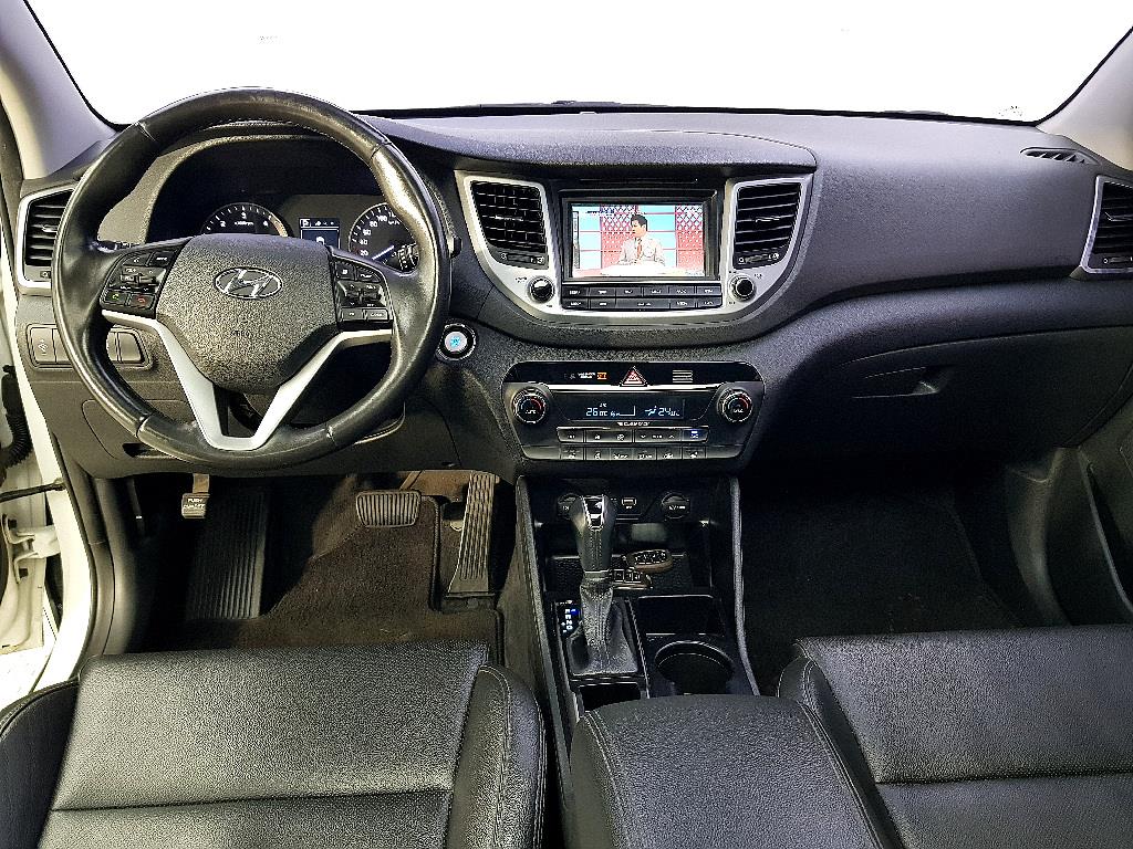 HYUNDAI Tucson - Vista 5