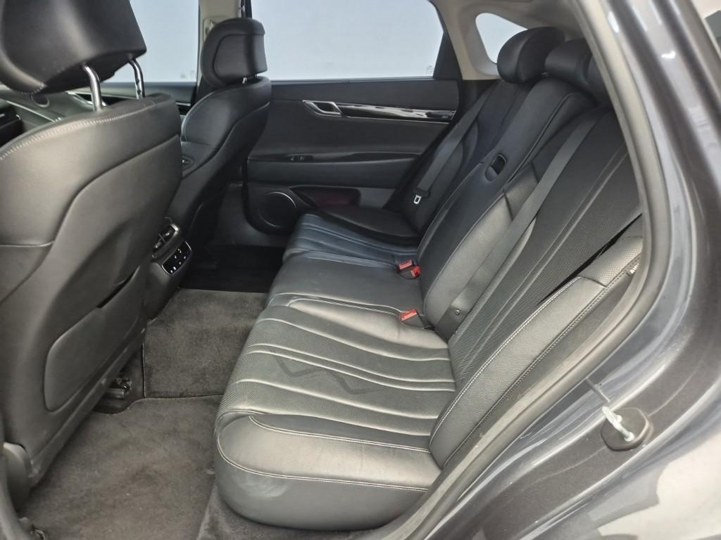 Genesis G80 - Vista 8