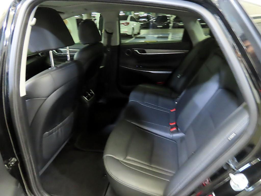 HYUNDAI Grandeur - Vista 7