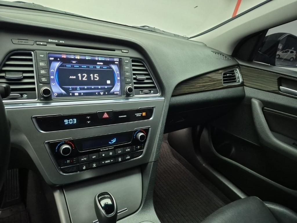 HYUNDAI Sonata - Vista 10