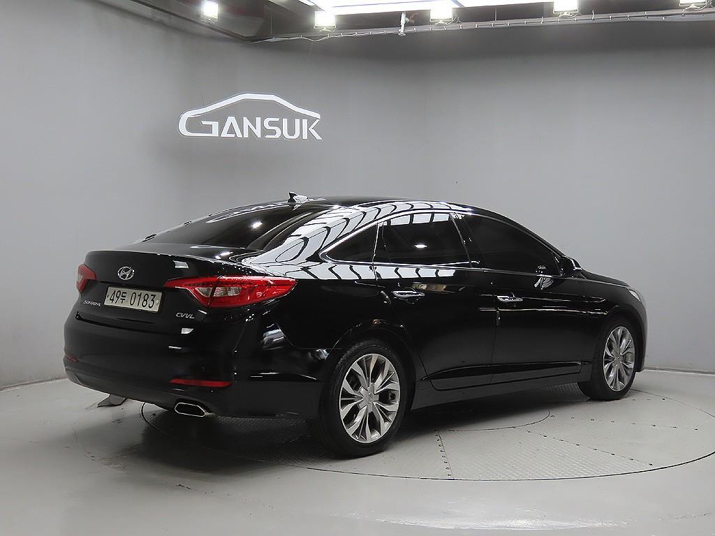 HYUNDAI Sonata - Vista 7