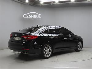 HYUNDAI Sonata - Vista 8